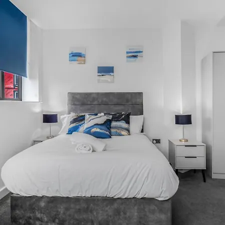 Lovely 2-bed In *